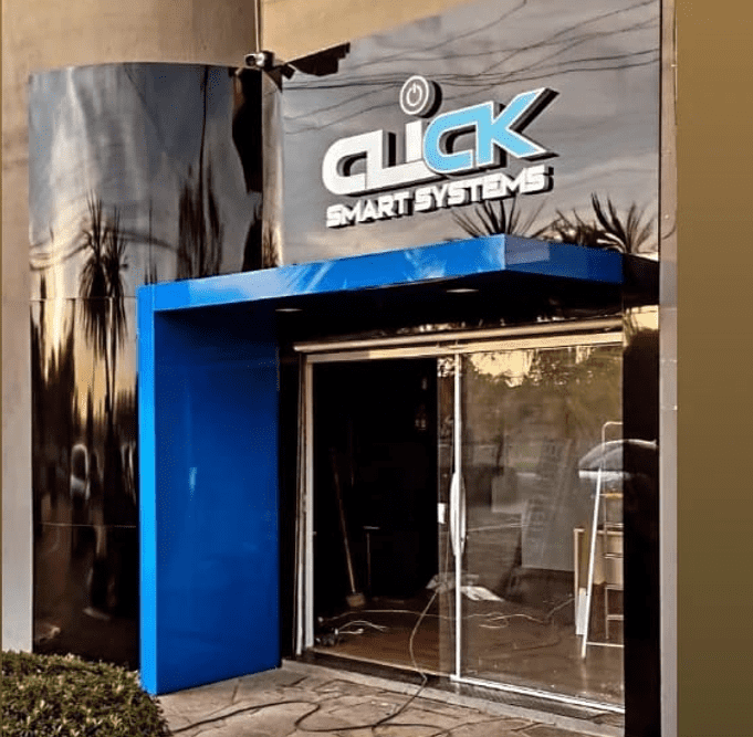 Fachada em ACM realizada pela FC Signs — projeto 14